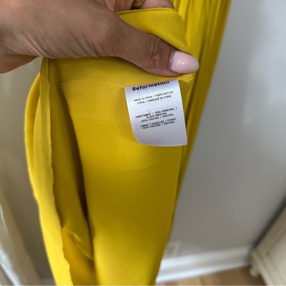 Reformation Zaid Dress in Turmeric - Picture 6 of 7